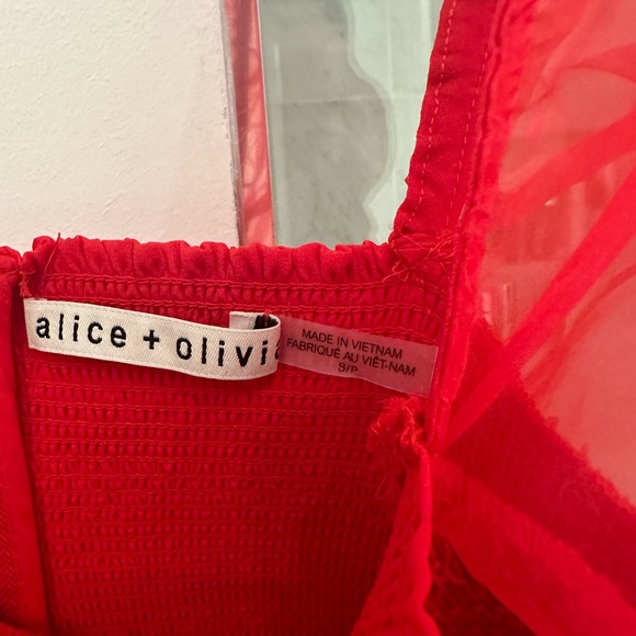 Alice & Olivia Lisbeth smocked bodice crop top - Picture 4 of 5